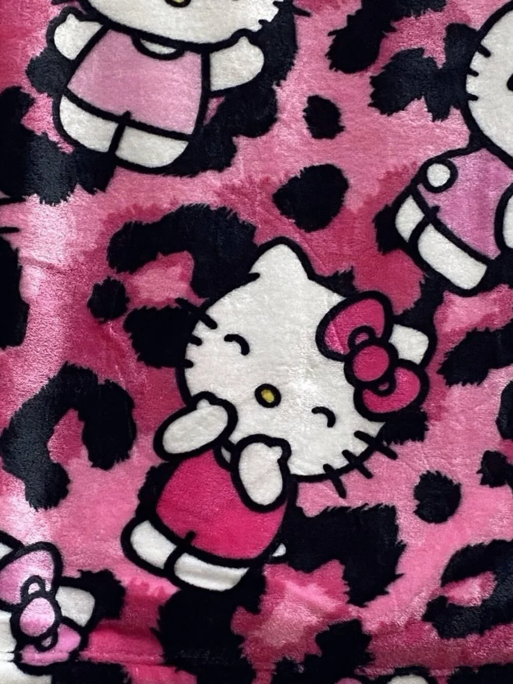 Hello Kitty Pink Leopard Cheetah Print Soft Throw Blanket 50in x 70in Viral NEW